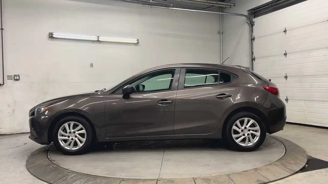 Mazda 3 photo Mazda 3
