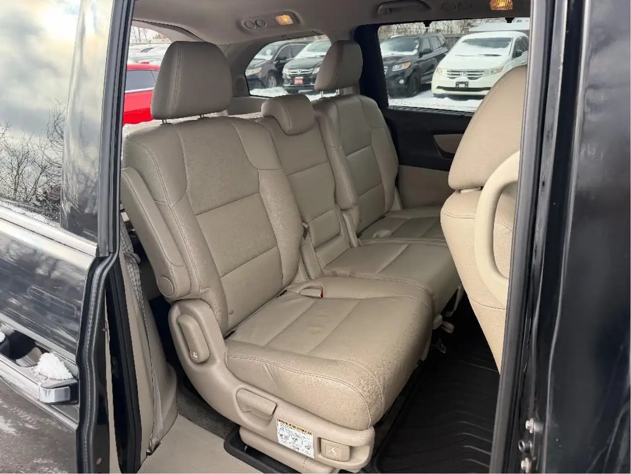 Honda Odyssey снимка Honda Odyssey