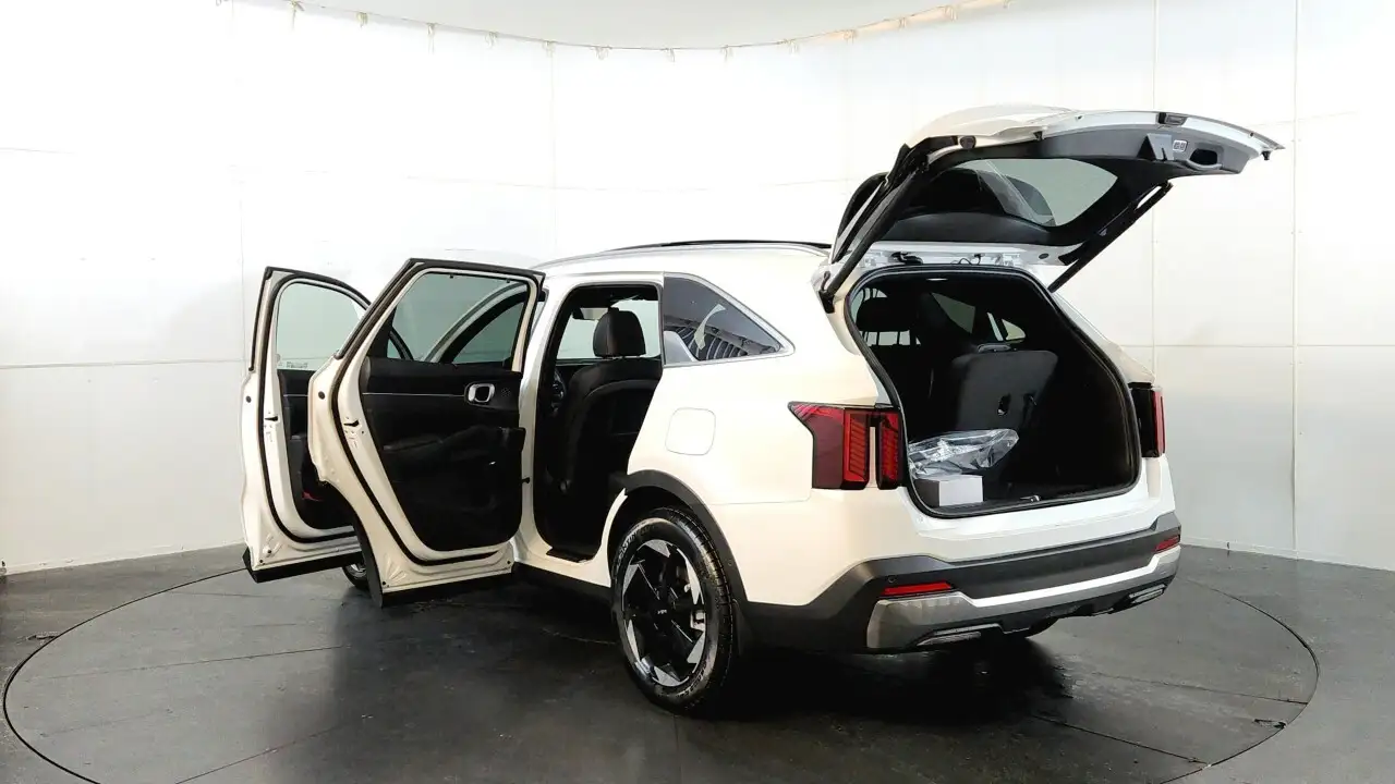 Kia Sorento снимка Kia Sorento