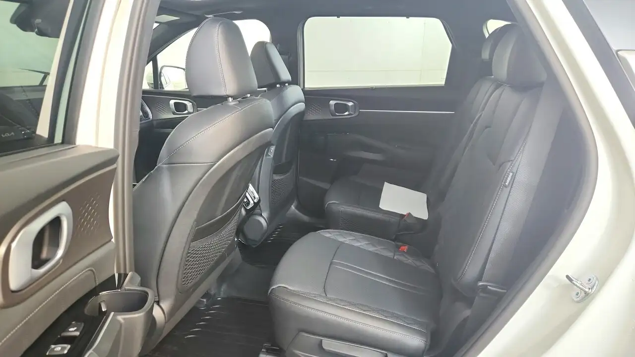 Kia Sorento снимка Kia Sorento
