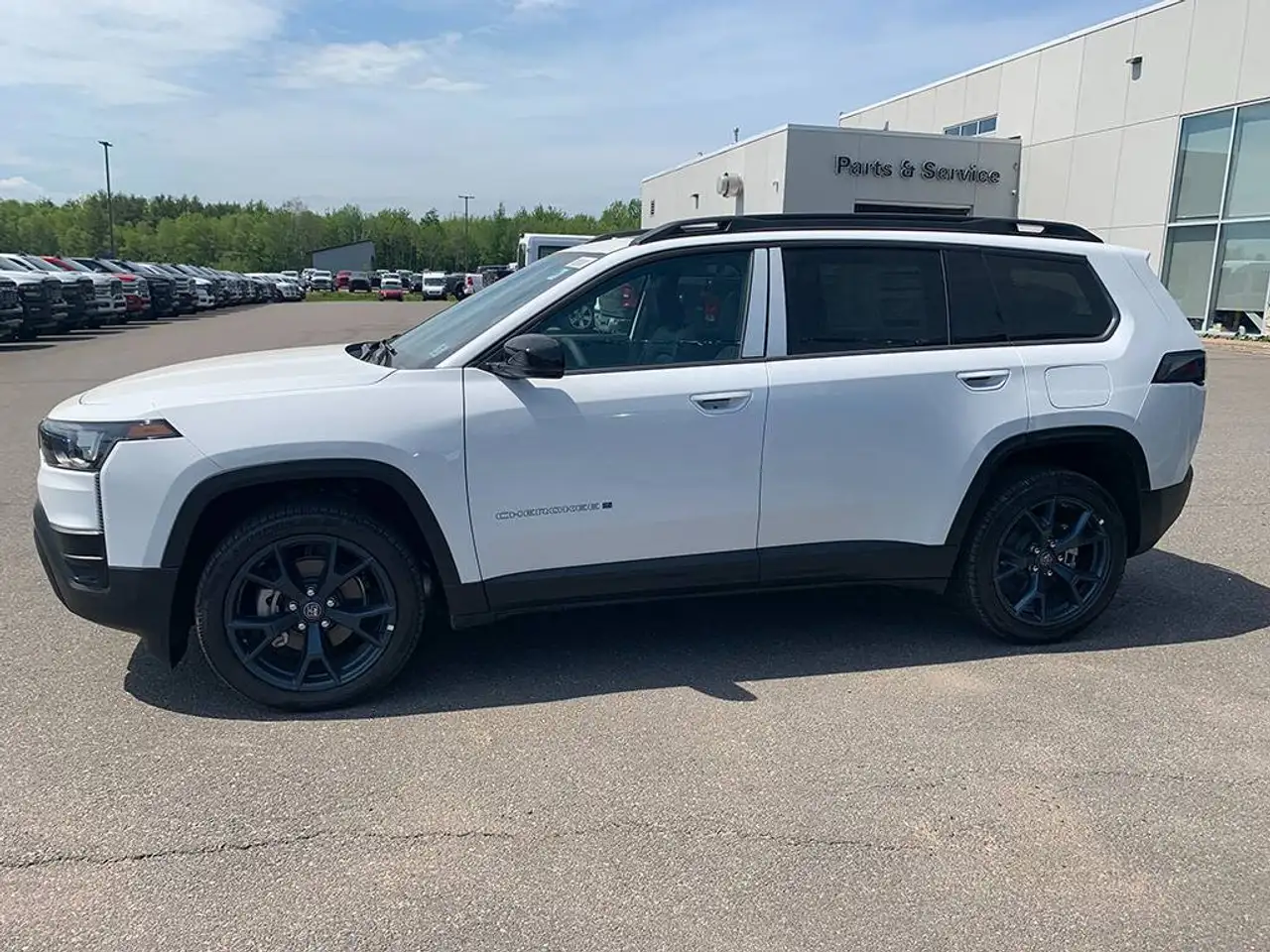 Jeep Cherokee снимка Jeep Cherokee