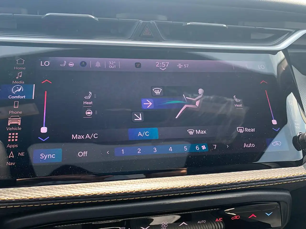 Jeep Cherokee снимка Jeep Cherokee