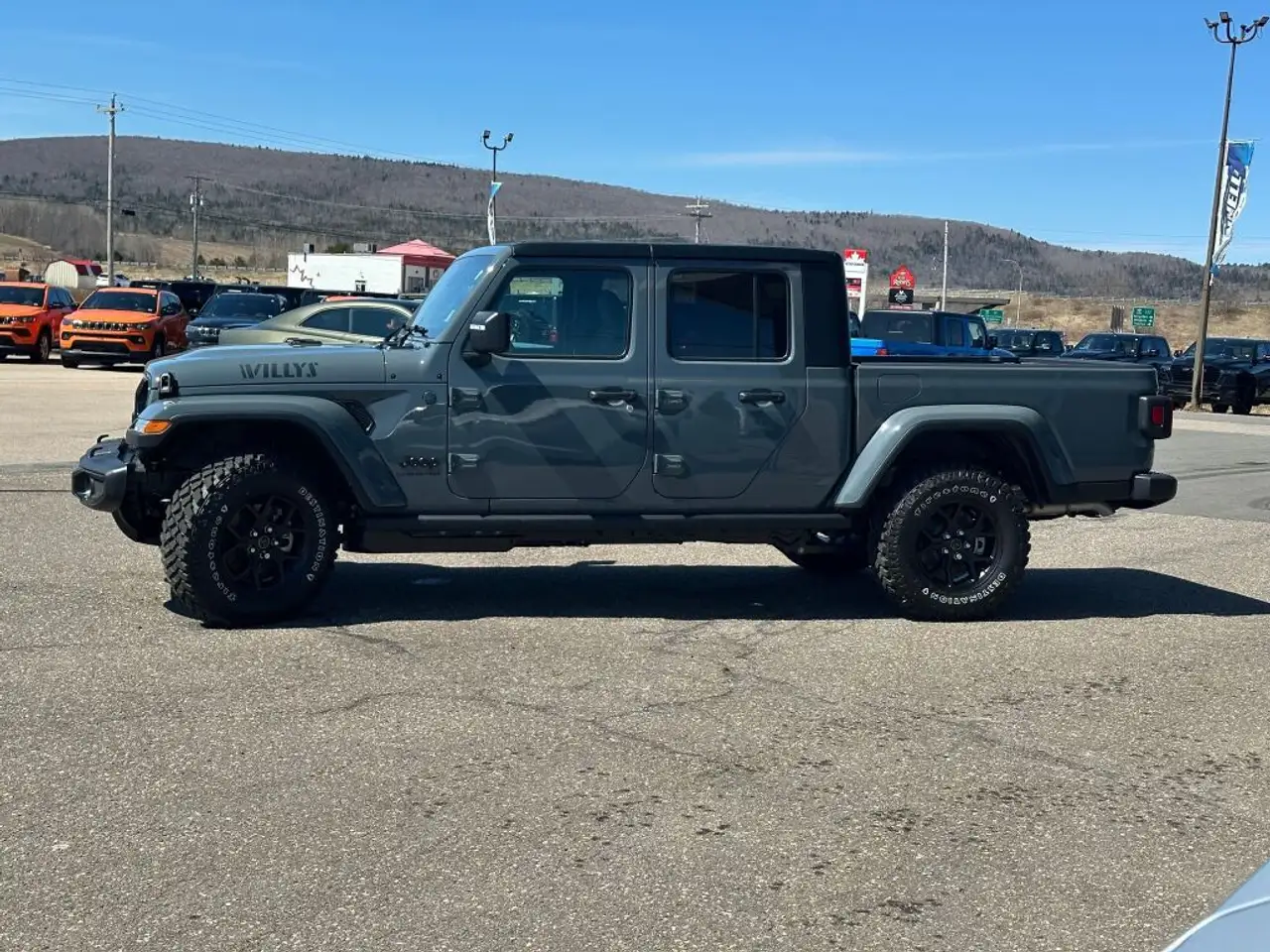 Jeep Gladiator снимка Jeep Gladiator