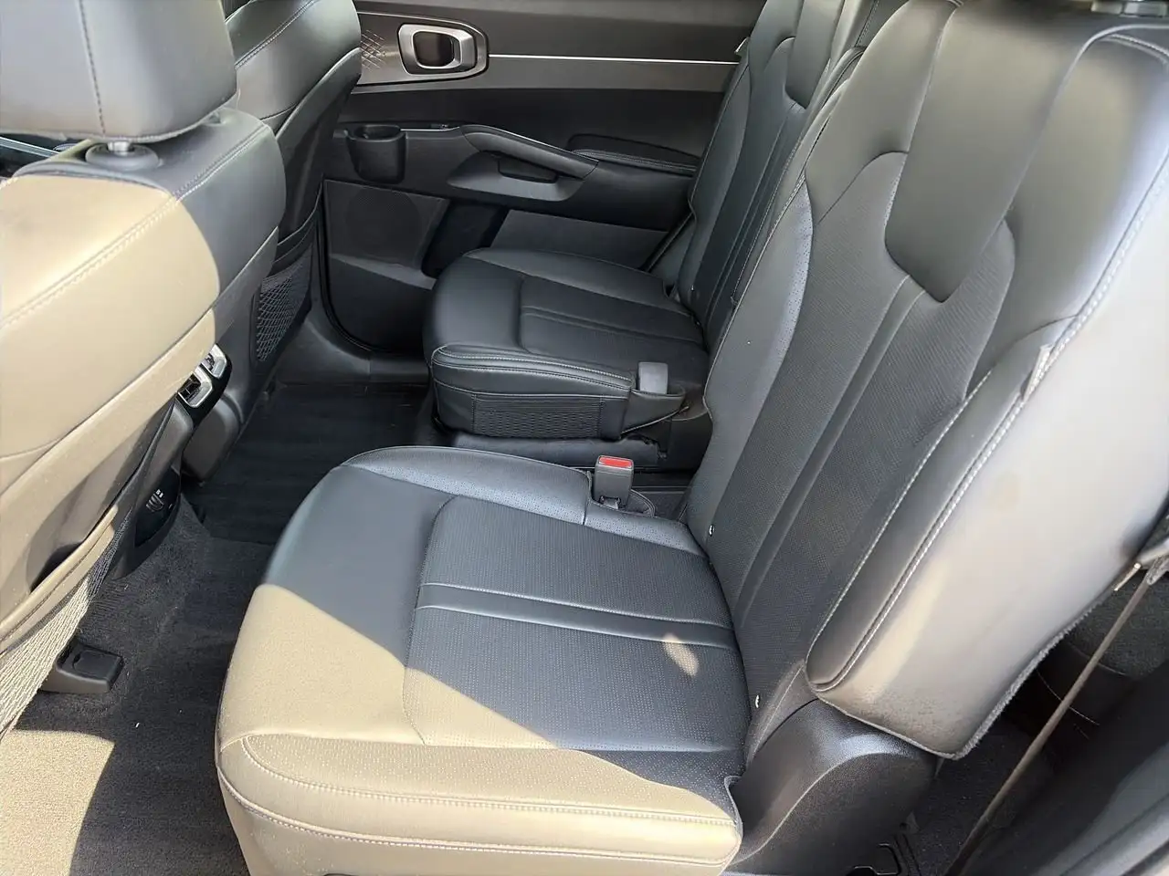 Kia Sorento photo Kia Sorento
