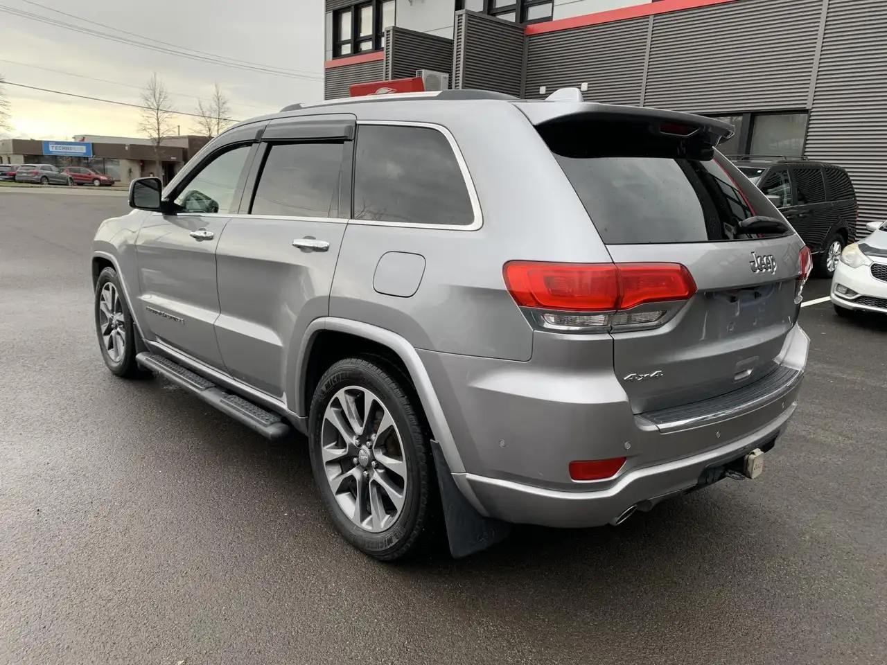 Jeep Grand Cherokee снимка Jeep Grand Cherokee
