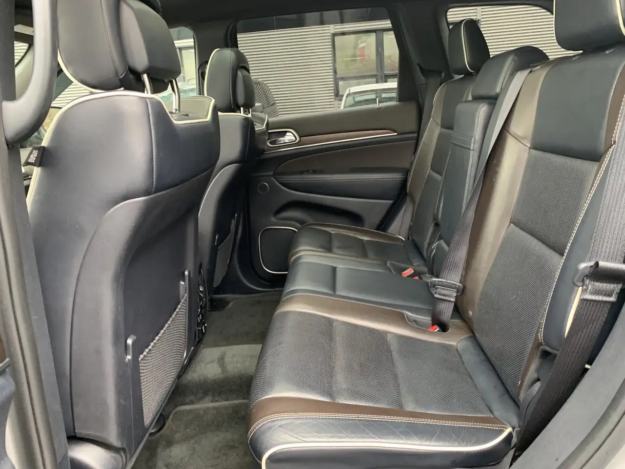 Jeep Grand Cherokee снимка Jeep Grand Cherokee