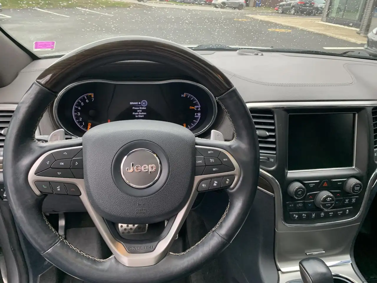 Jeep Grand Cherokee снимка Jeep Grand Cherokee