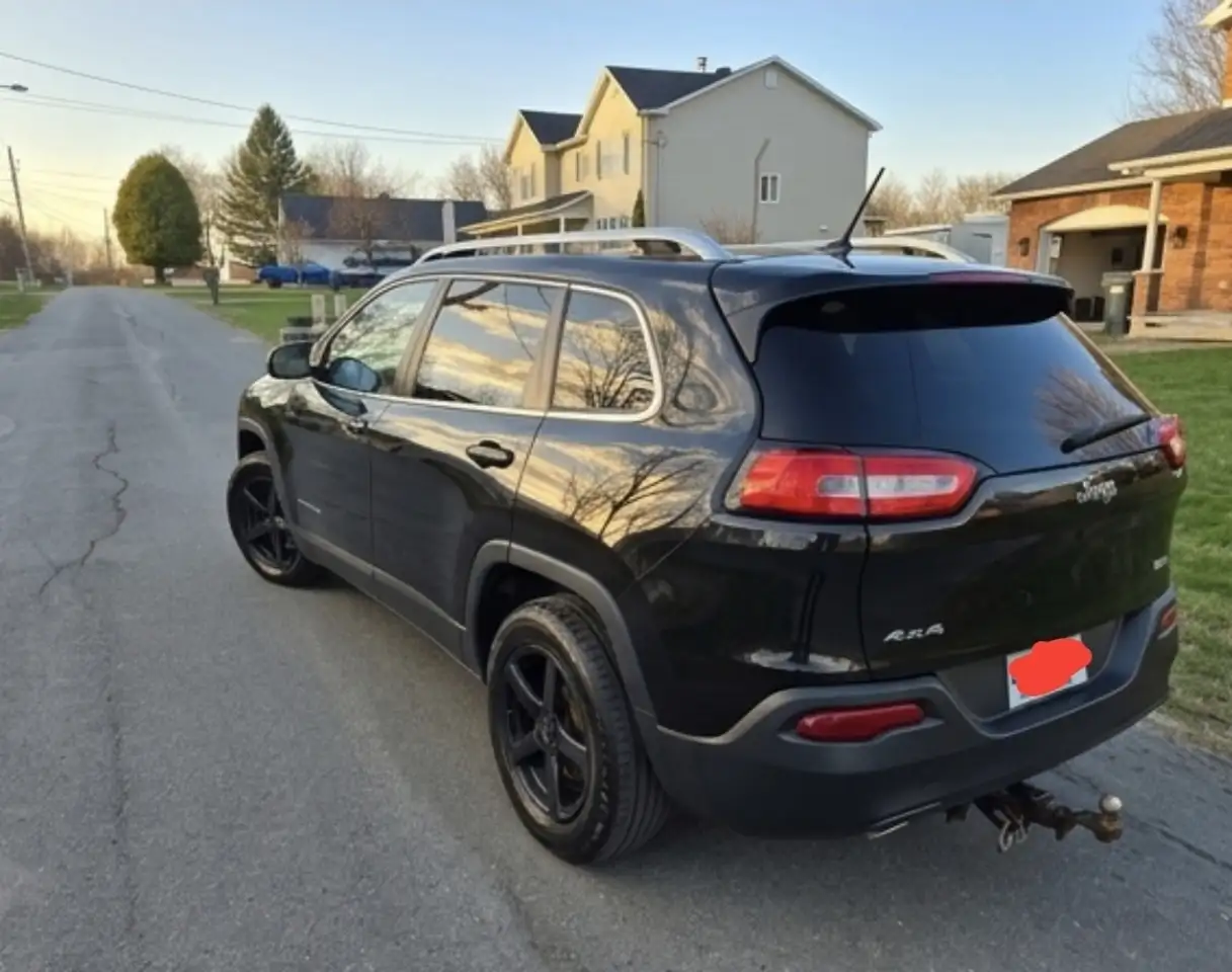Jeep Cherokee photo Jeep Cherokee