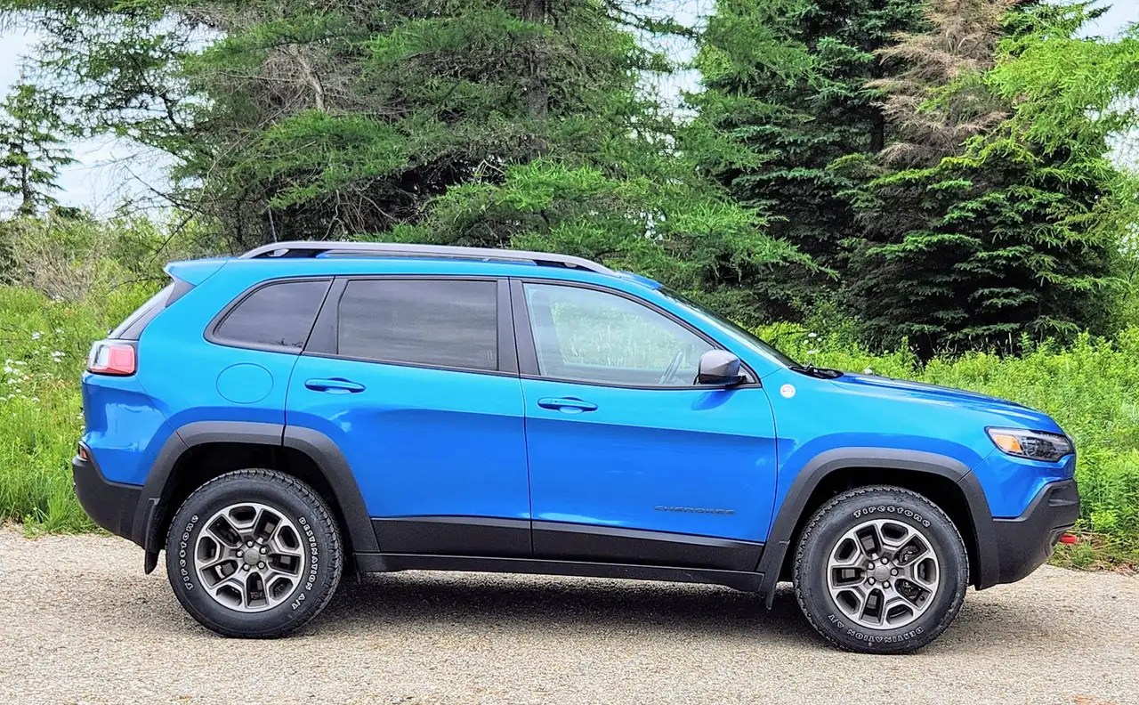 Jeep Cherokee photo Jeep Cherokee