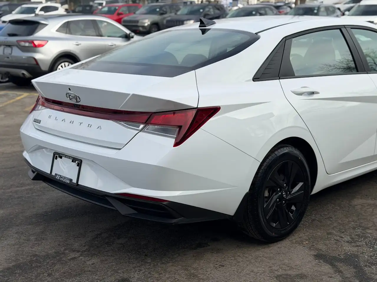 Hyundai ELANTRA снимка Hyundai ELANTRA