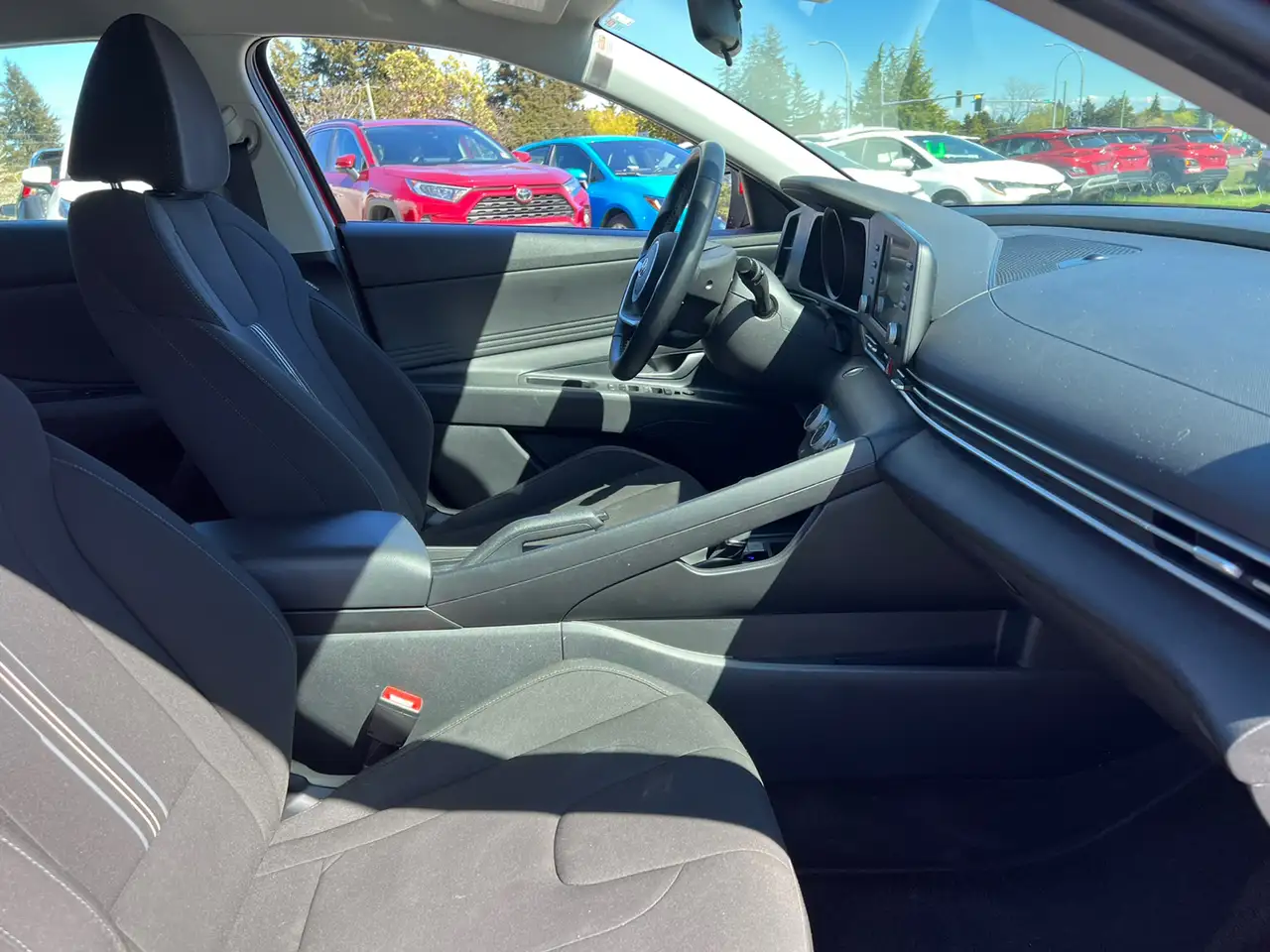 Hyundai ELANTRA снимка Hyundai ELANTRA