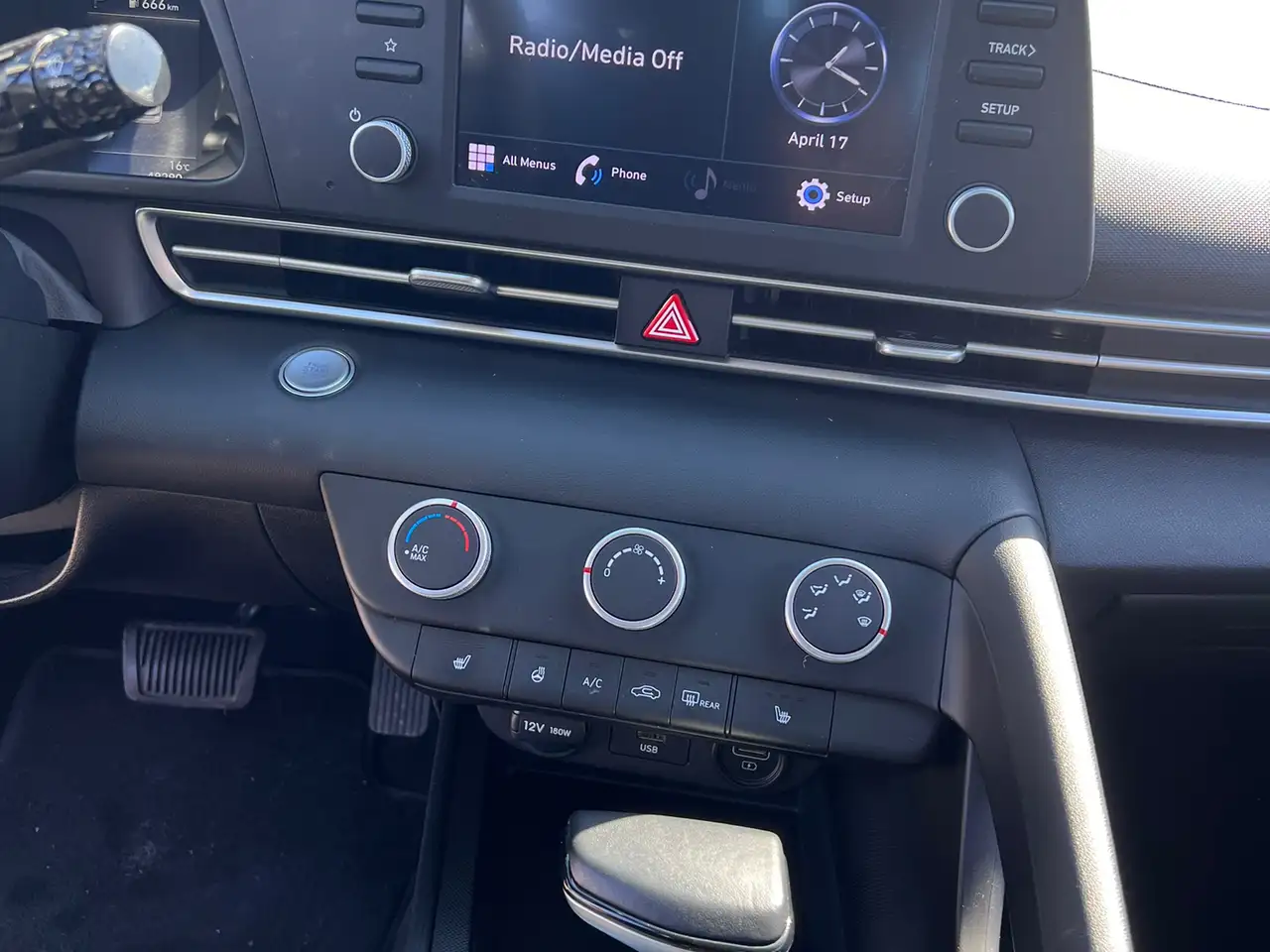 Hyundai ELANTRA снимка Hyundai ELANTRA
