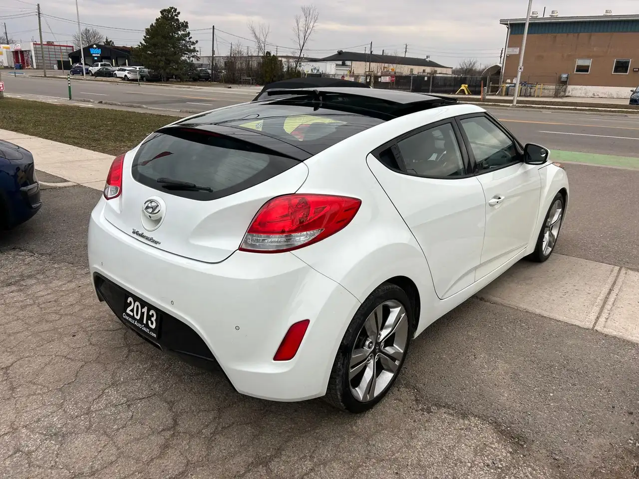 Hyundai VELOSTER photo Hyundai VELOSTER
