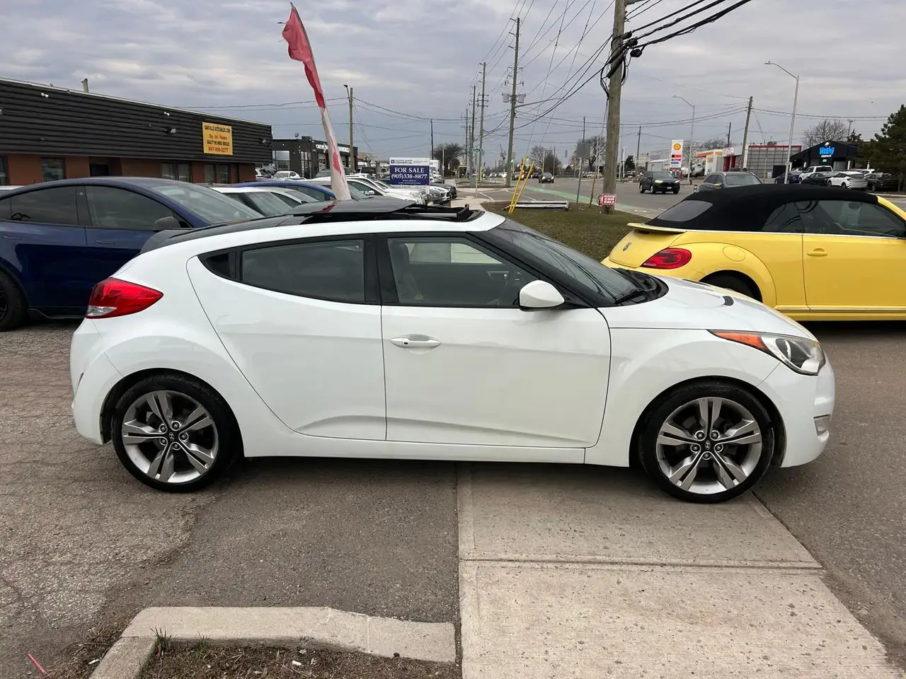 Hyundai VELOSTER photo Hyundai VELOSTER