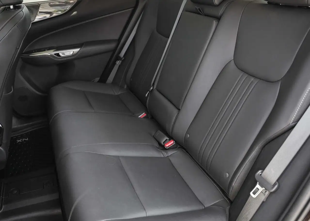 Lexus NX снимка Lexus NX