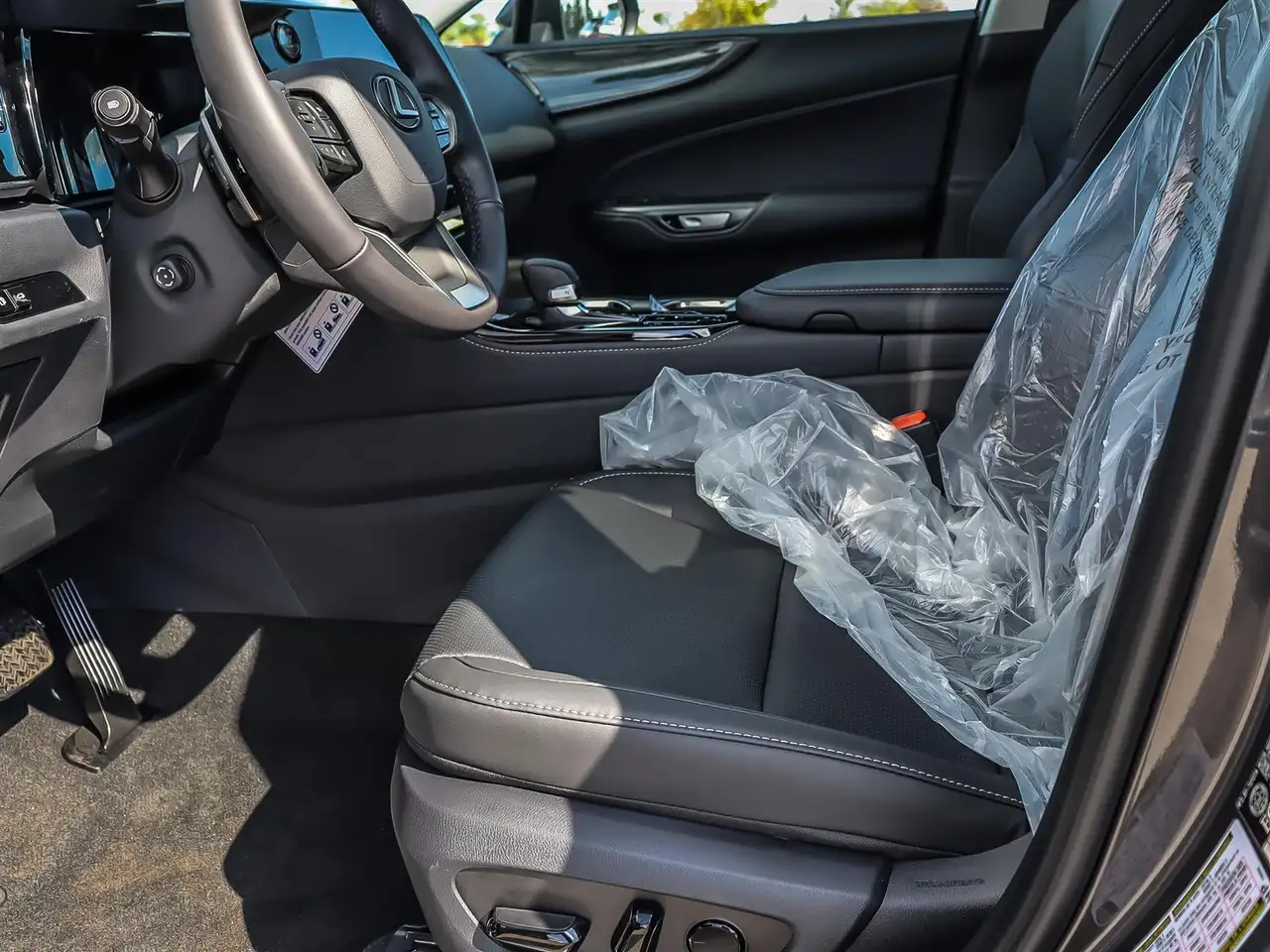Lexus NX снимка Lexus NX