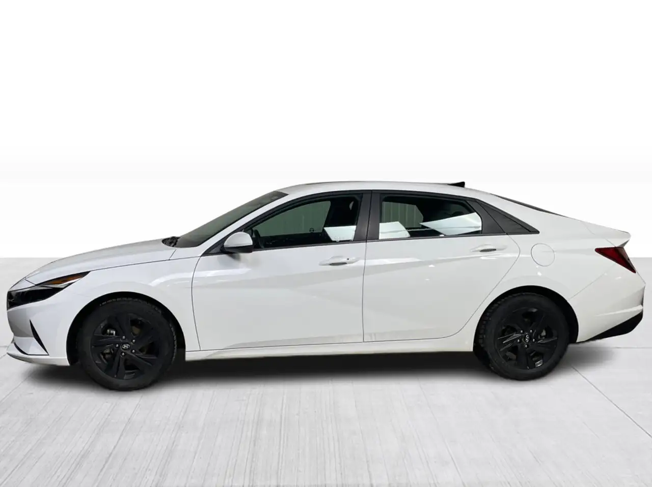 Hyundai ELANTRA снимка Hyundai ELANTRA