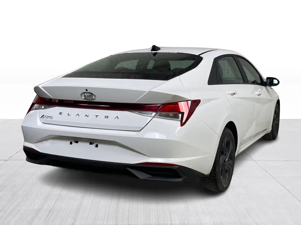 Hyundai ELANTRA снимка Hyundai ELANTRA