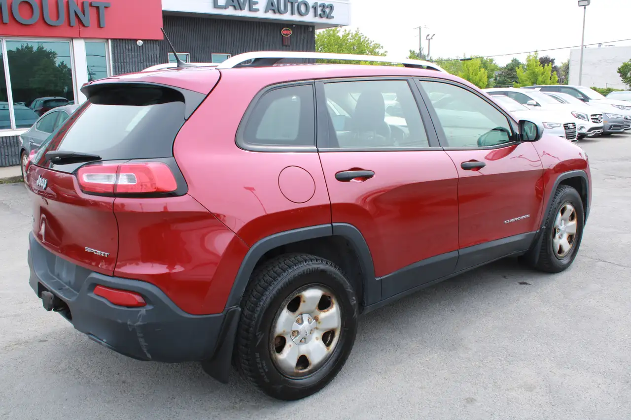 Jeep Cherokee photo Jeep Cherokee