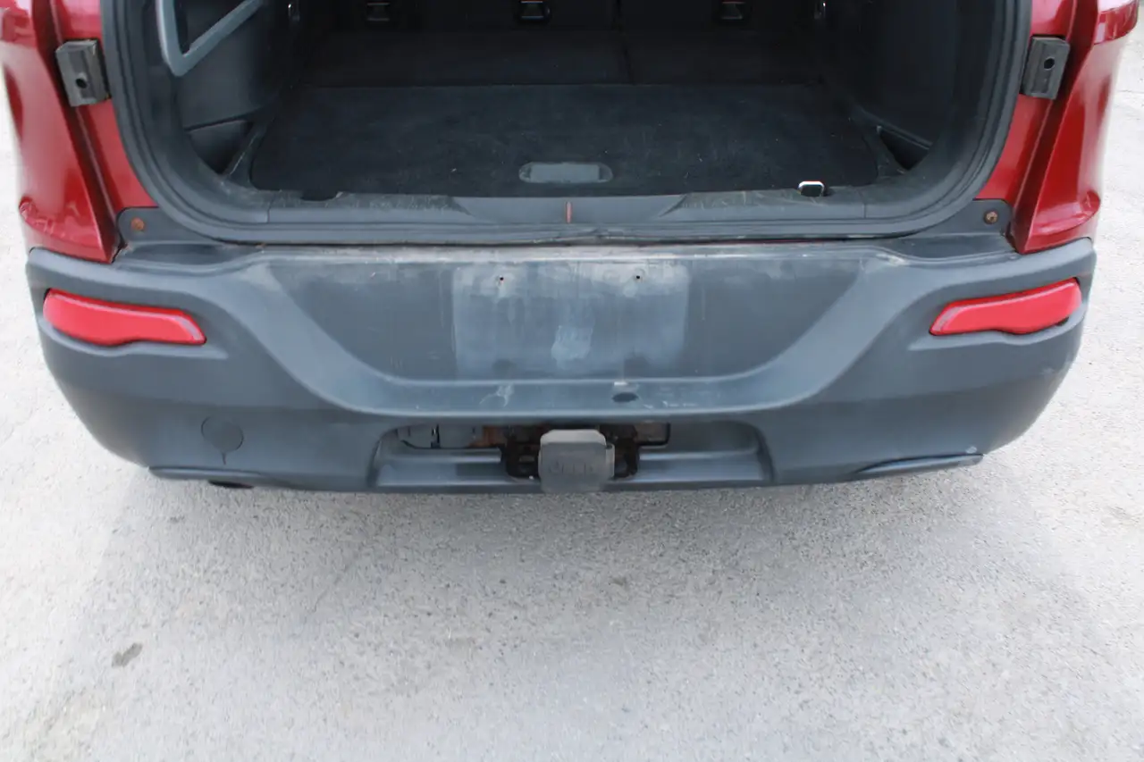 Jeep Cherokee photo Jeep Cherokee
