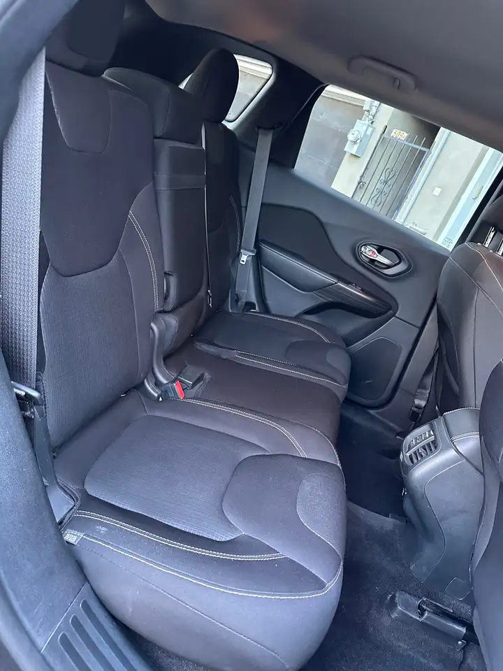 Jeep Cherokee fotografie Jeep Cherokee