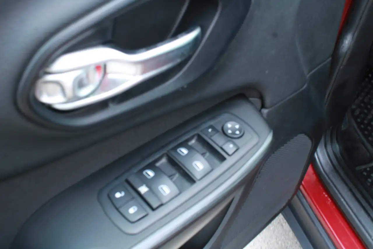 Jeep Cherokee photo Jeep Cherokee
