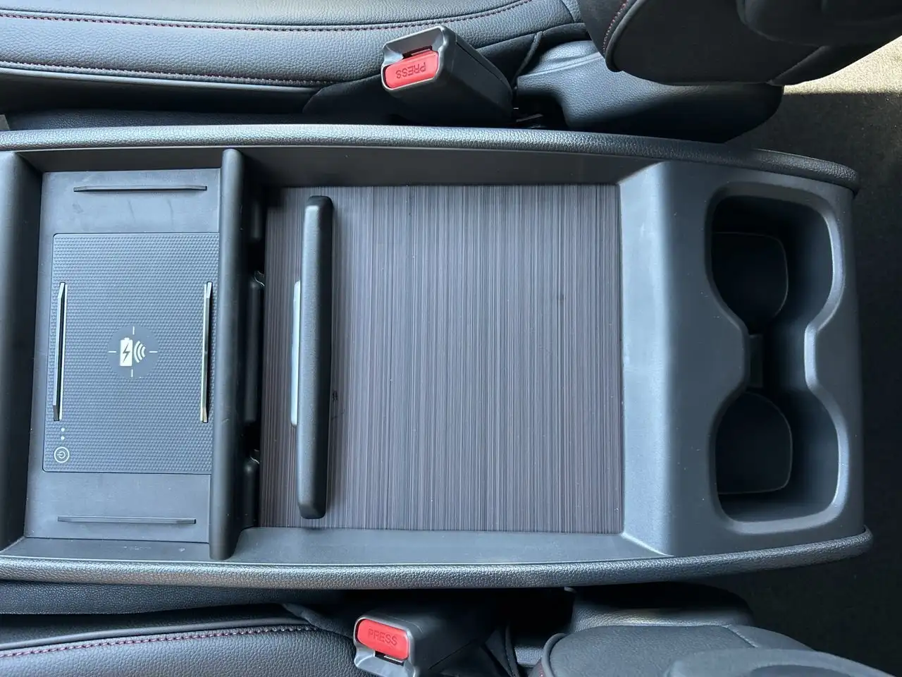 Honda Odyssey снимка Honda Odyssey