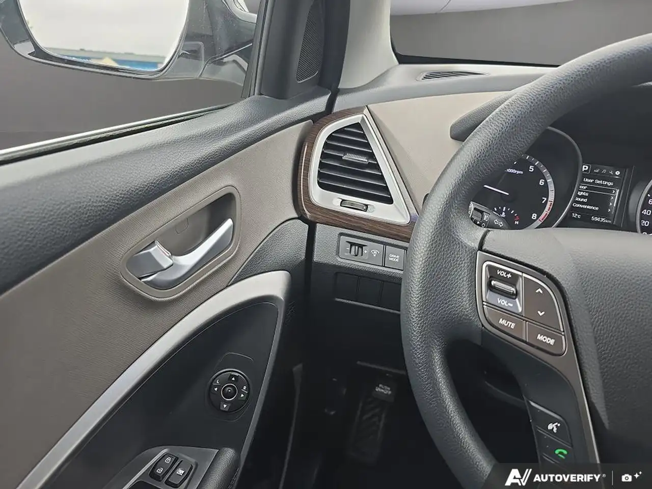 Hyundai SANTA FE снимка Hyundai SANTA FE