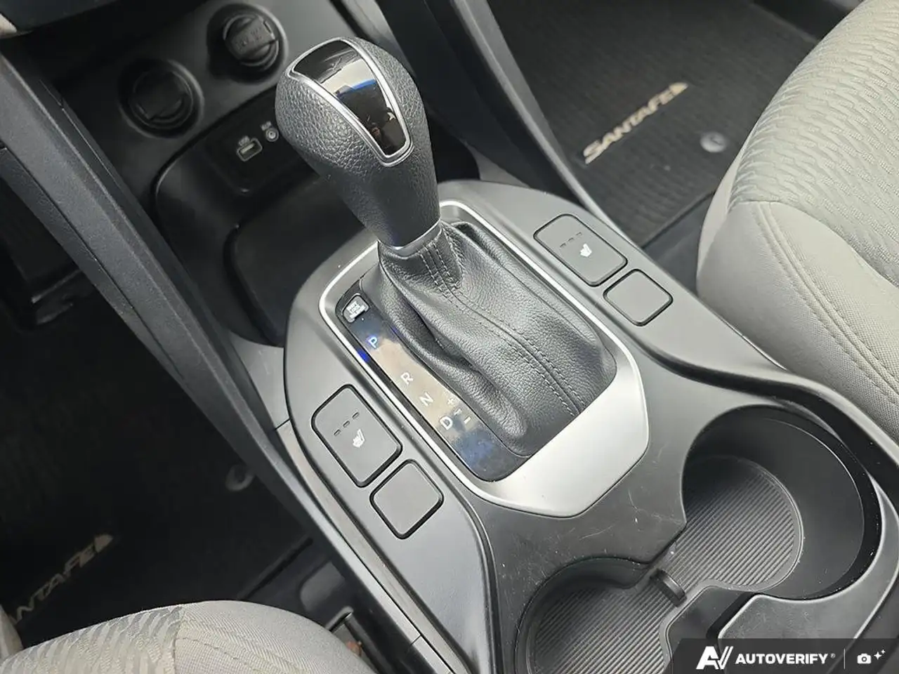 Hyundai SANTA FE снимка Hyundai SANTA FE