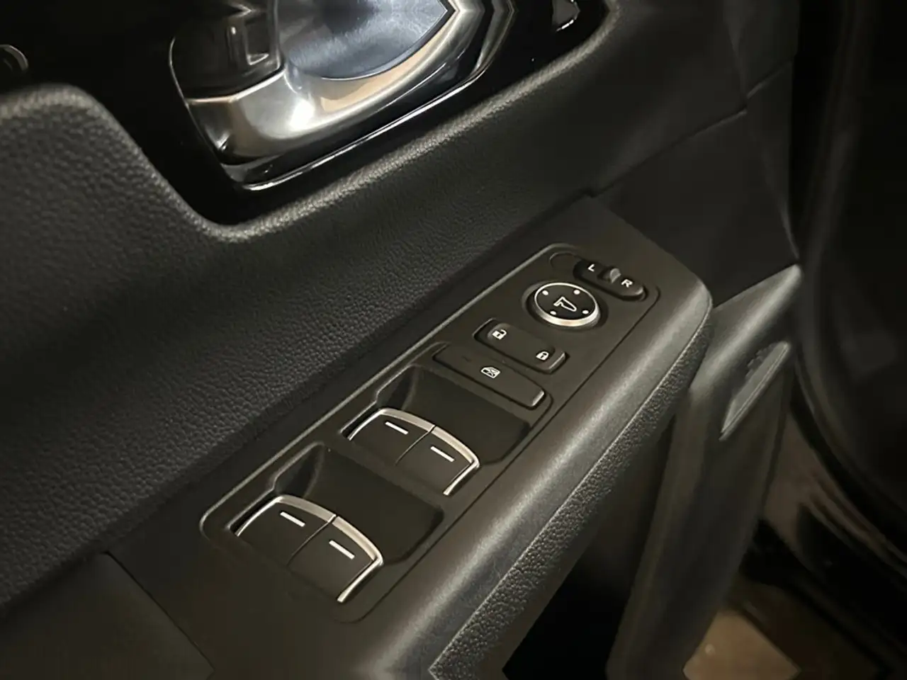 Honda CR-V photo Honda CR-V
