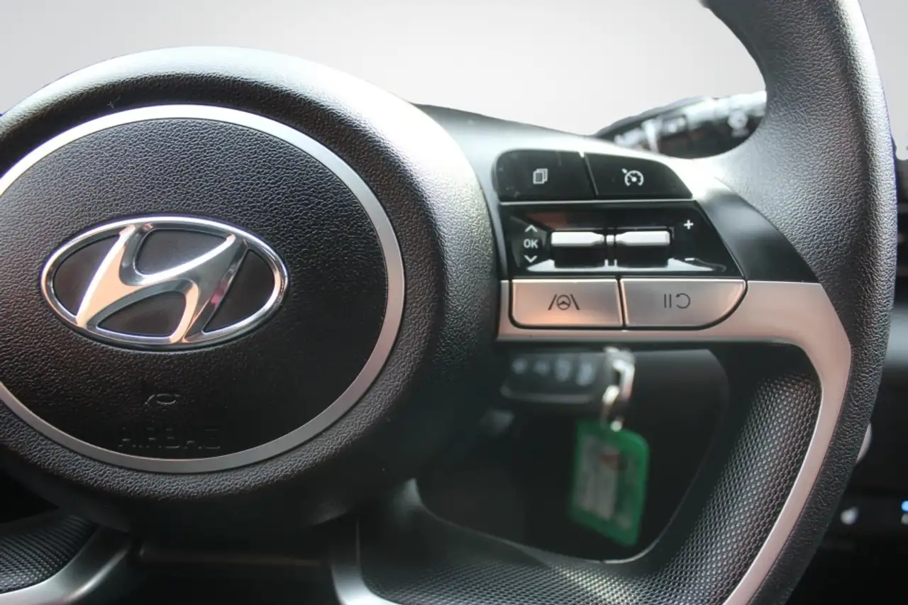 Hyundai ELANTRA снимка Hyundai ELANTRA