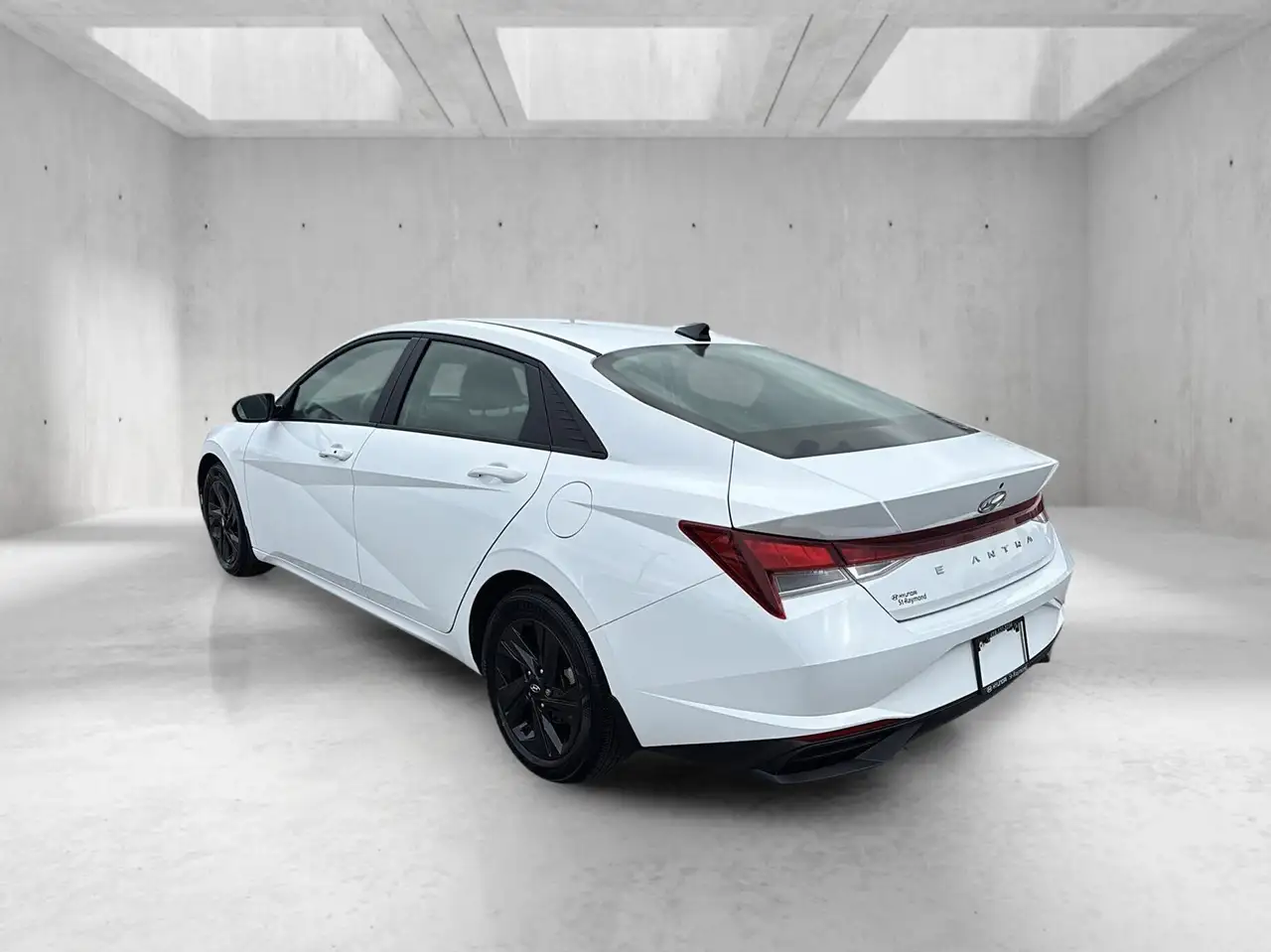 Hyundai ELANTRA снимка Hyundai ELANTRA