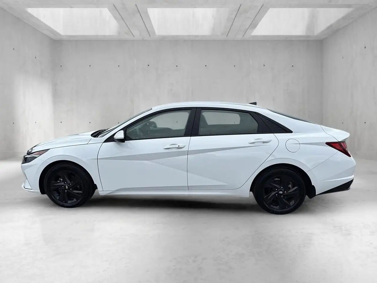 Hyundai ELANTRA снимка Hyundai ELANTRA