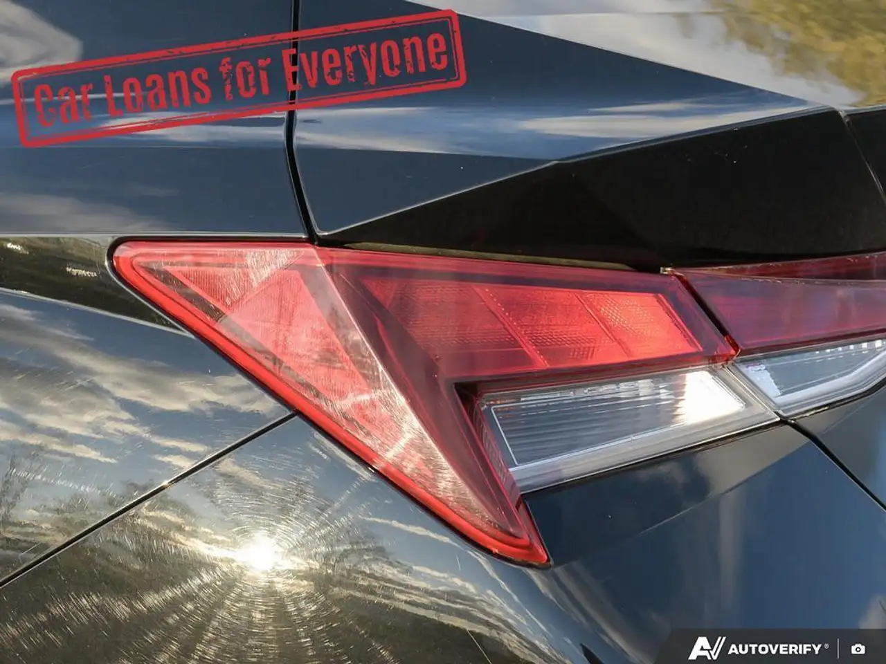 Hyundai ELANTRA photo Hyundai ELANTRA