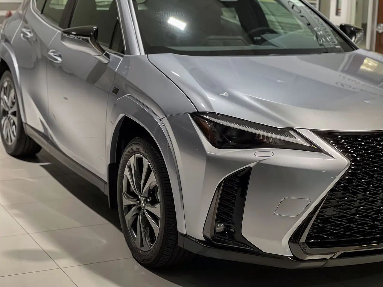 Lexus UX снимка Lexus UX