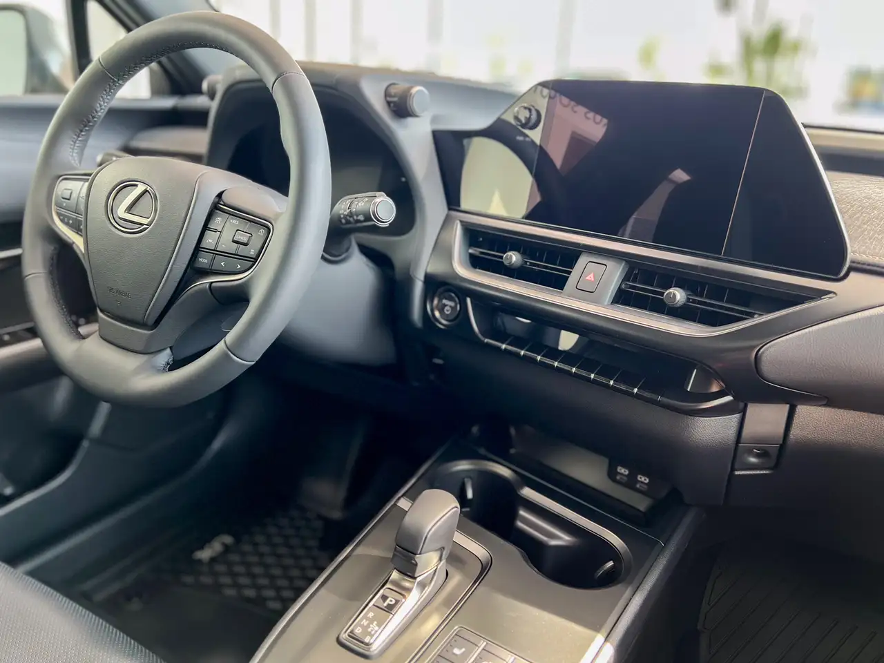 Lexus UX снимка Lexus UX