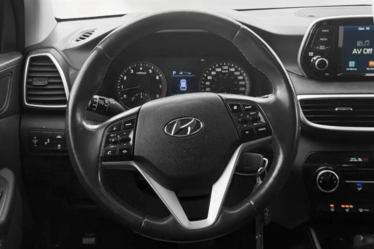 Hyundai TUCSON снимка Hyundai TUCSON