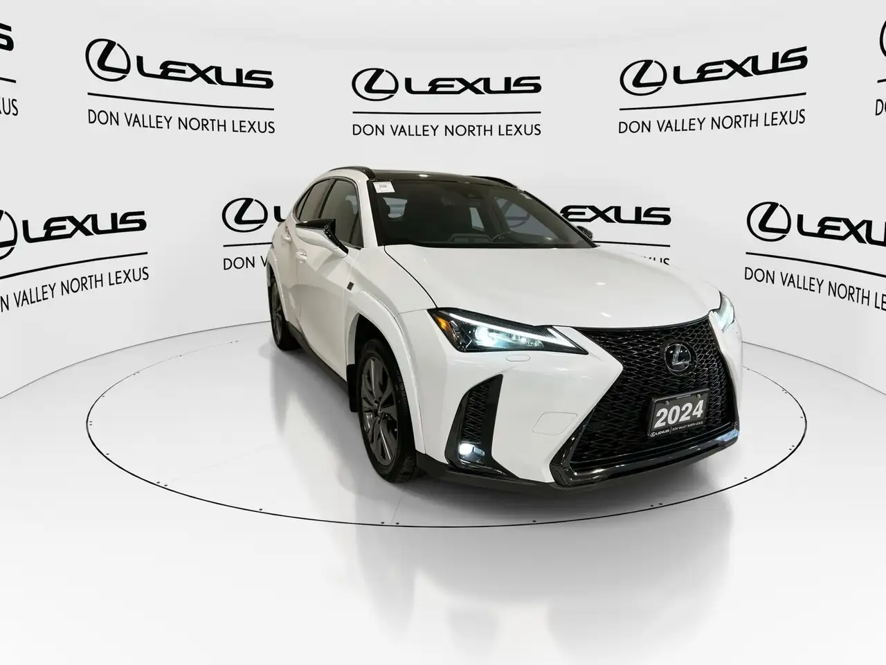 Lexus UX снимка Lexus UX