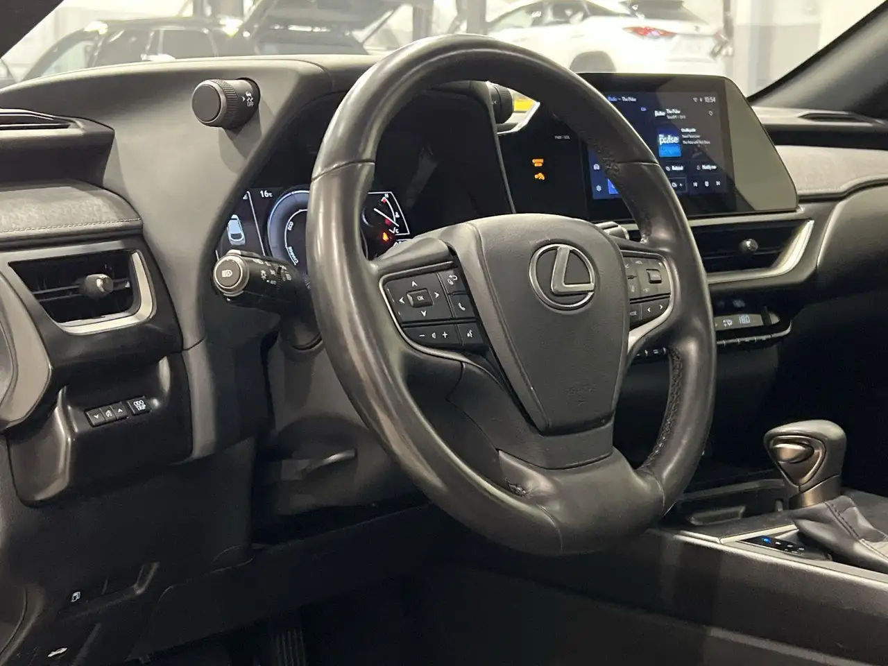 Lexus UX снимка Lexus UX