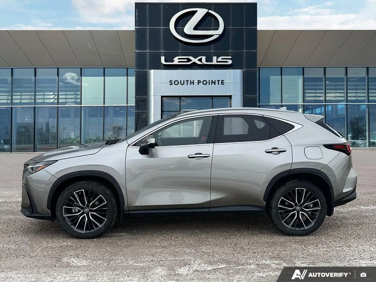 Lexus NX fotografie Lexus NX