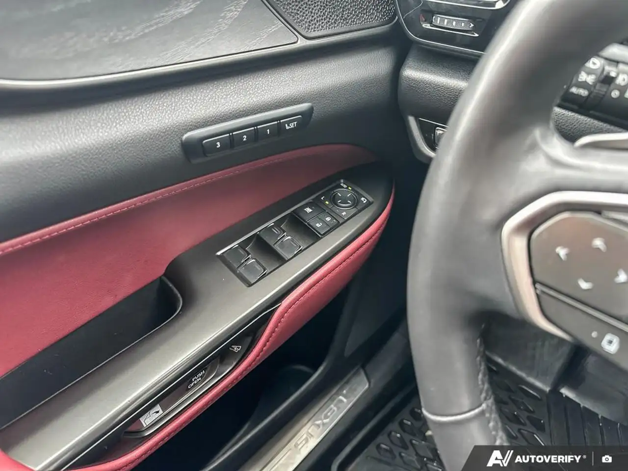 Lexus NX fotografie Lexus NX