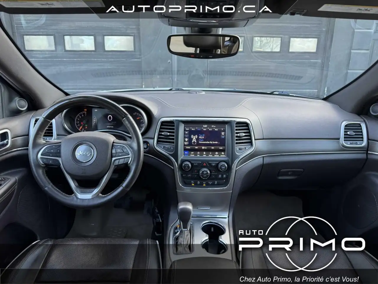 Jeep Grand Cherokee снимка Jeep Grand Cherokee