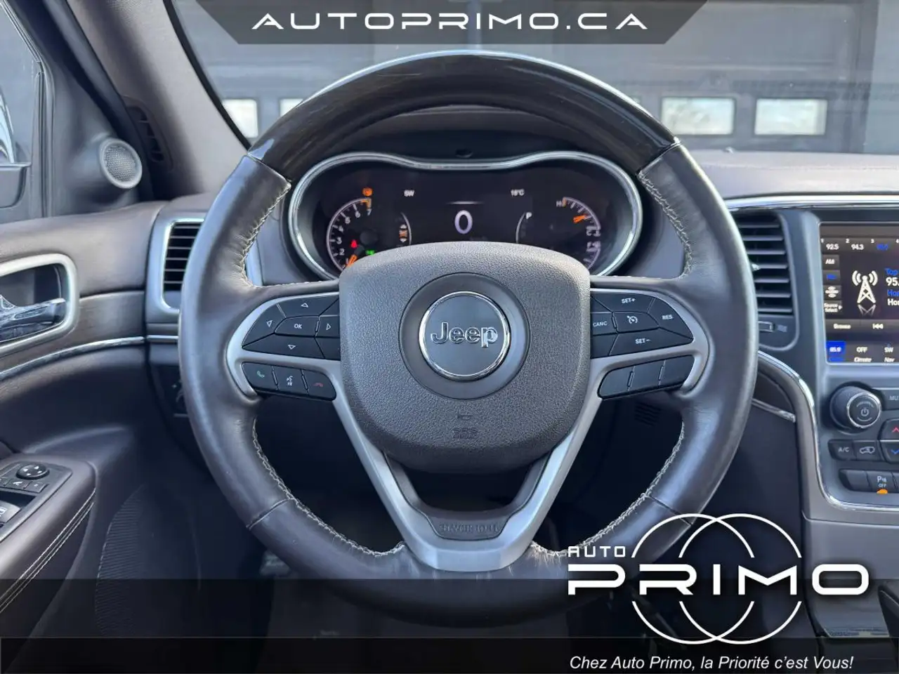 Jeep Grand Cherokee снимка Jeep Grand Cherokee
