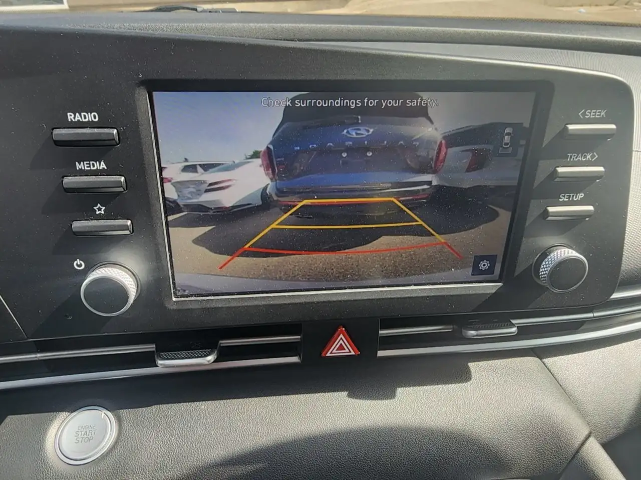 Hyundai ELANTRA снимка Hyundai ELANTRA