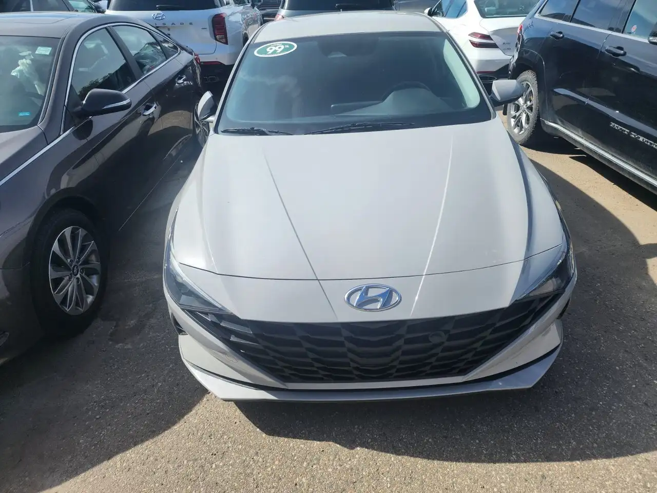 Hyundai ELANTRA снимка Hyundai ELANTRA