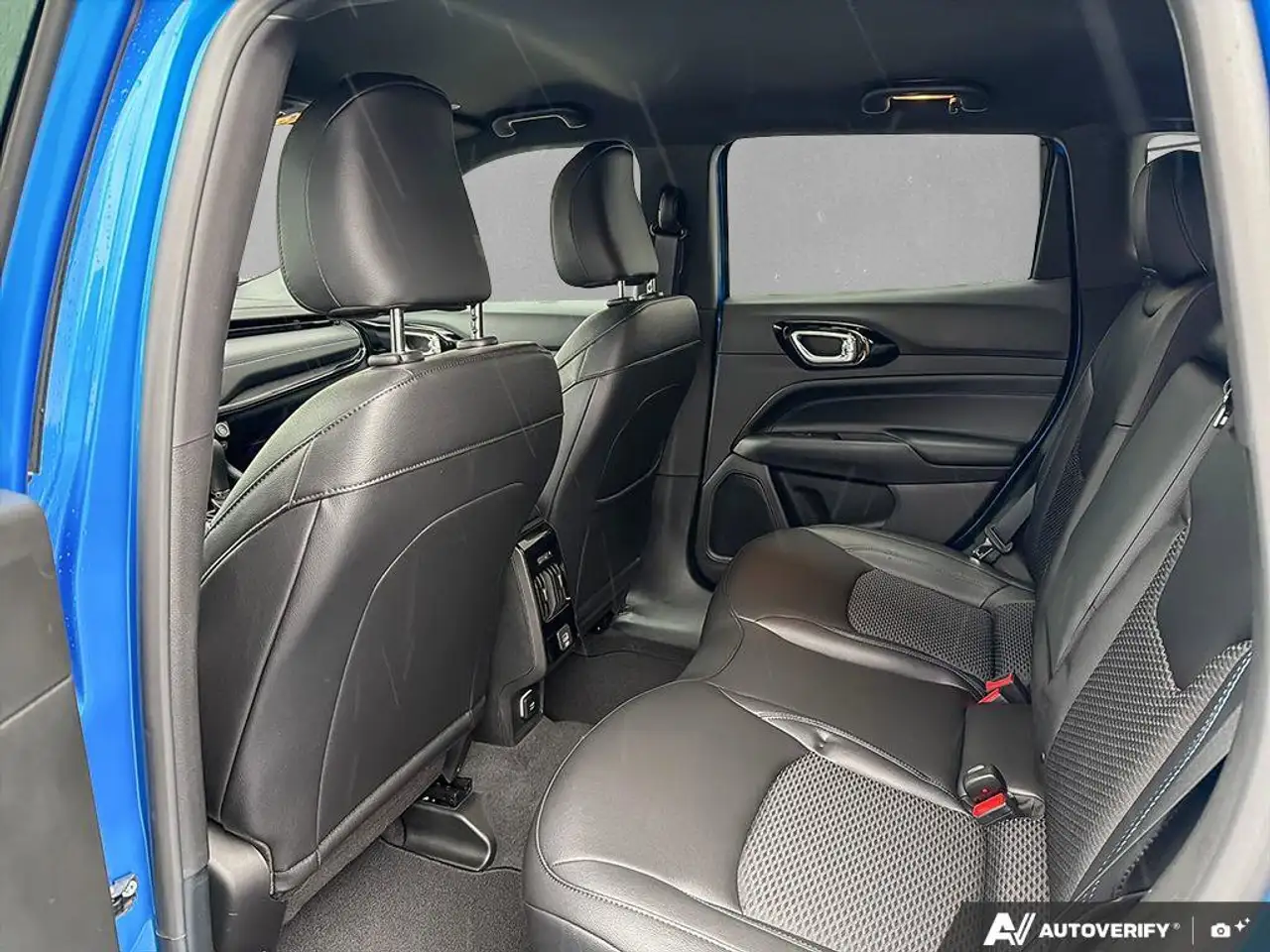 Jeep Compass photo Jeep Compass