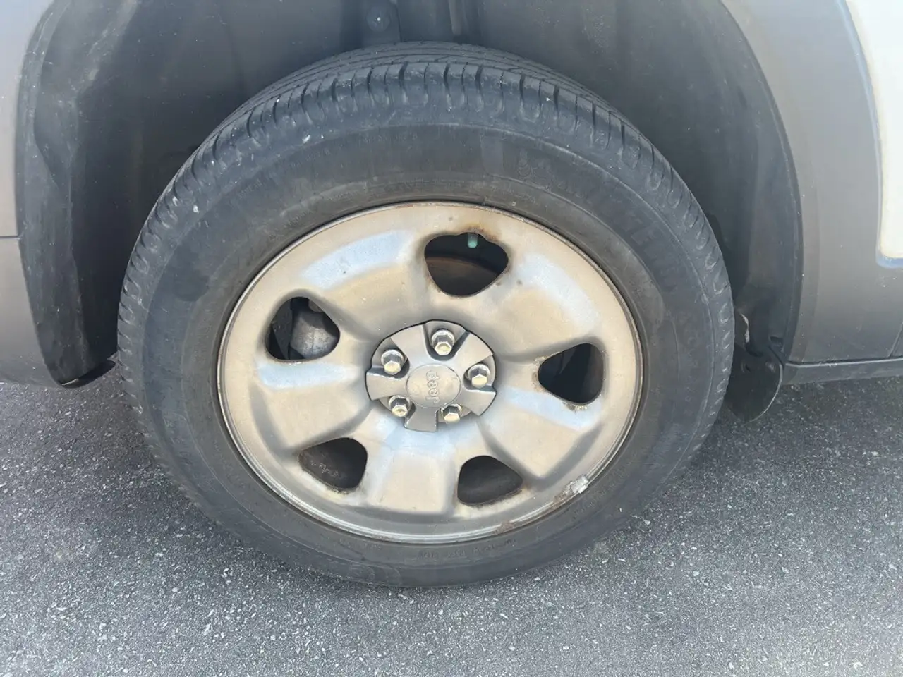Jeep Cherokee снимка Jeep Cherokee