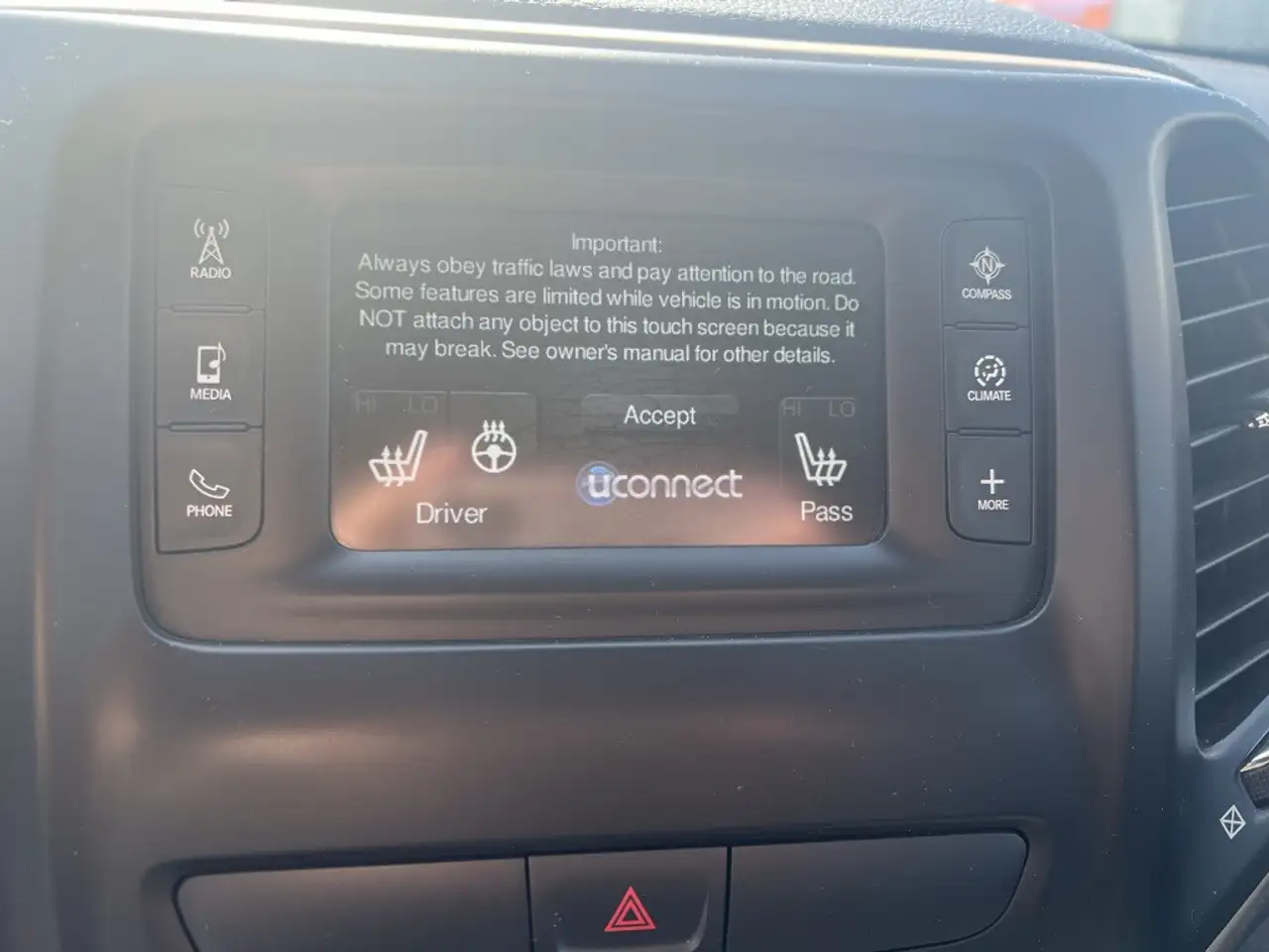 Jeep Cherokee снимка Jeep Cherokee