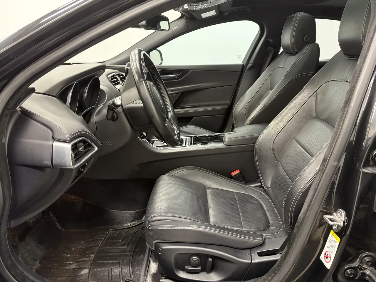 2017 Jaguar XE