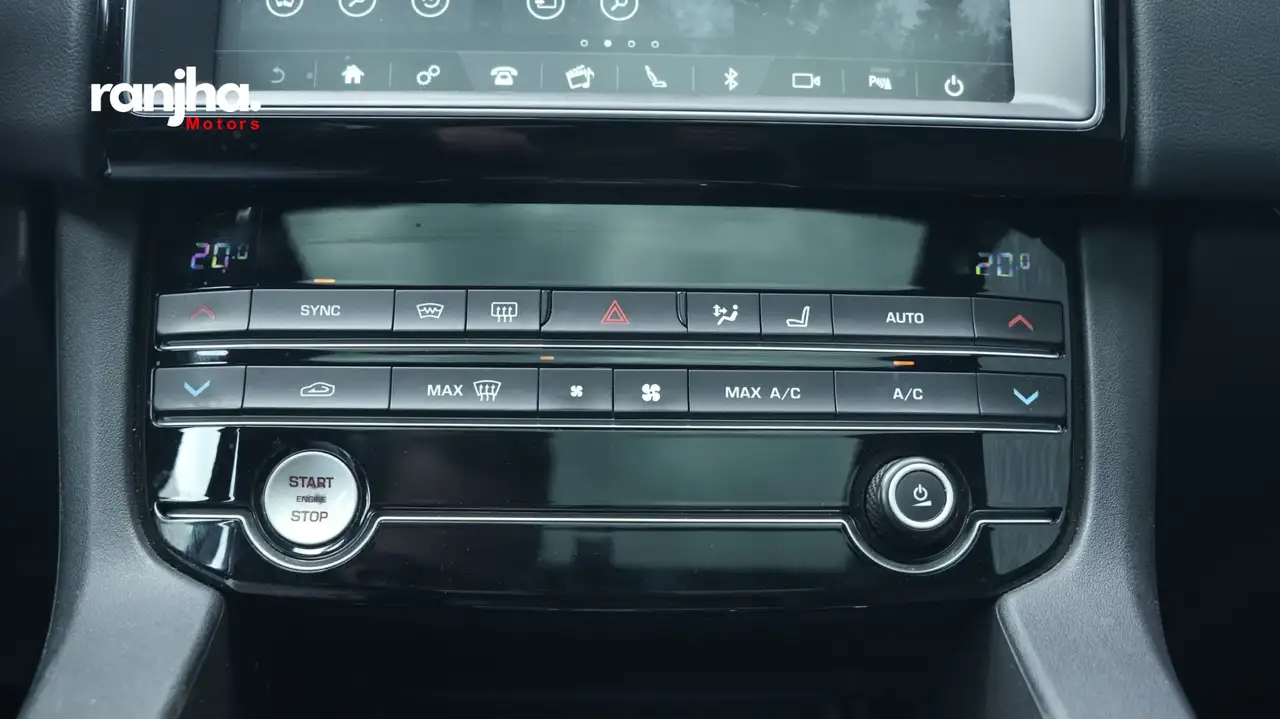 Jaguar F-Pace снимка Jaguar F-Pace